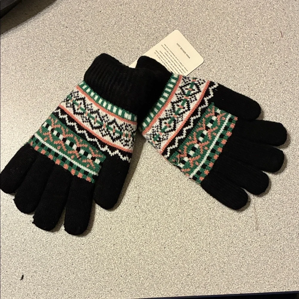 NWT Black and Green Winter Wool-lined Gloves